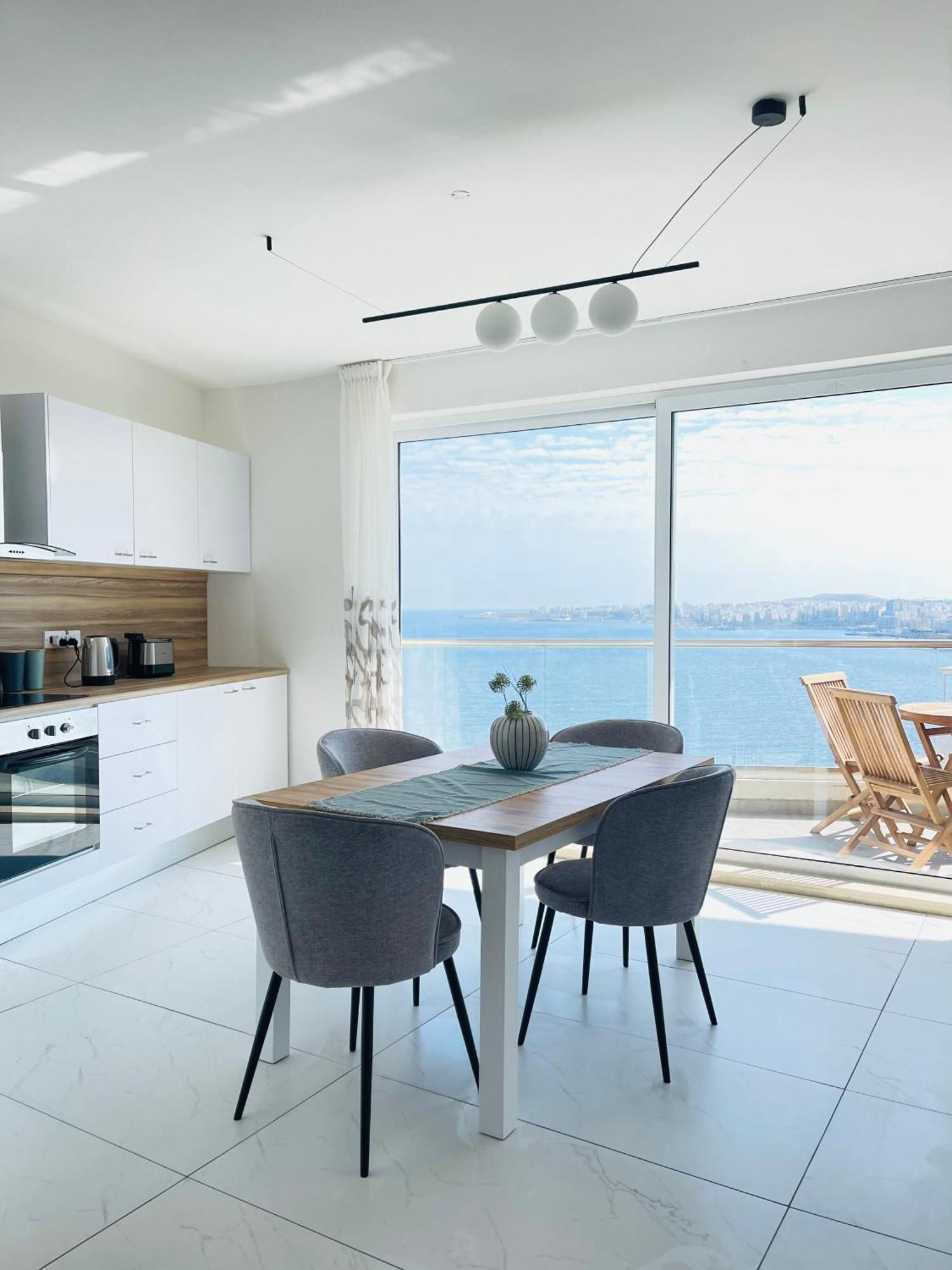 Blu Mar Sea View Apartments خليج سانت بول المظهر الخارجي الصورة