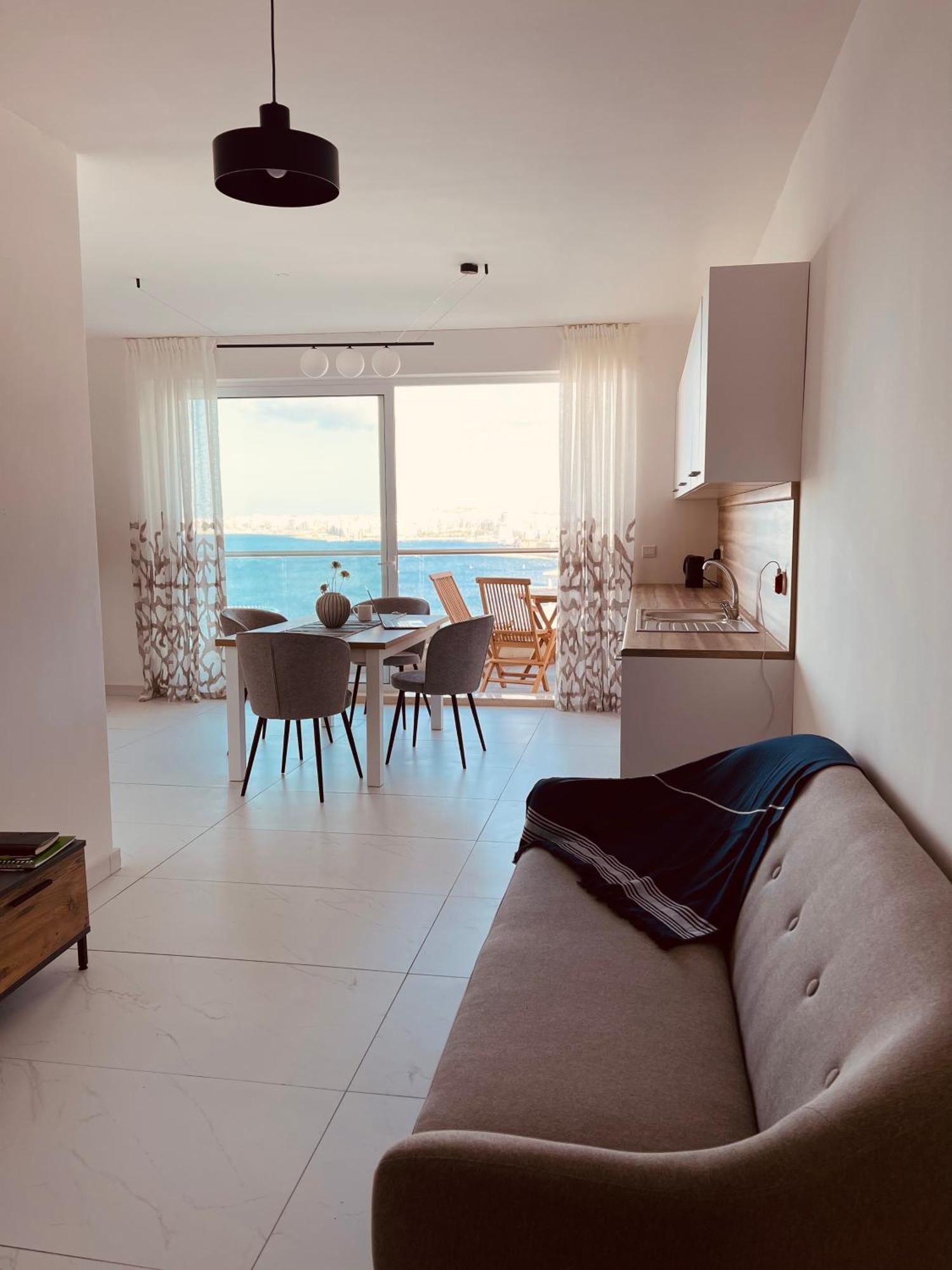 Blu Mar Sea View Apartments خليج سانت بول المظهر الخارجي الصورة