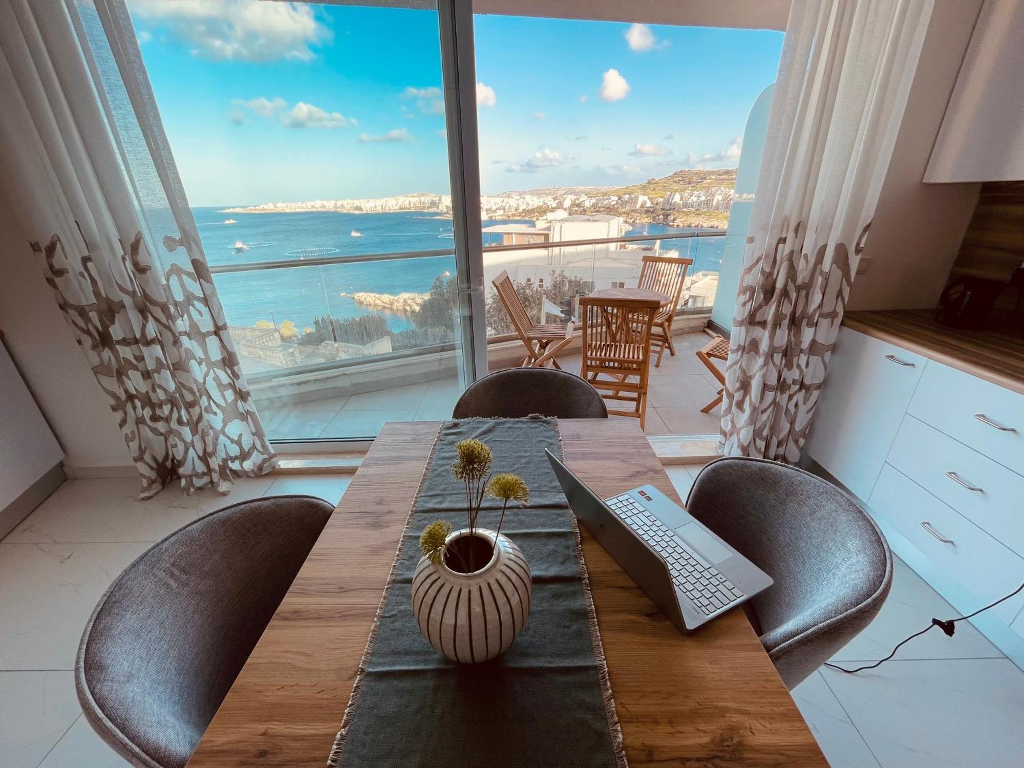 Blu Mar Sea View Apartments خليج سانت بول المظهر الخارجي الصورة