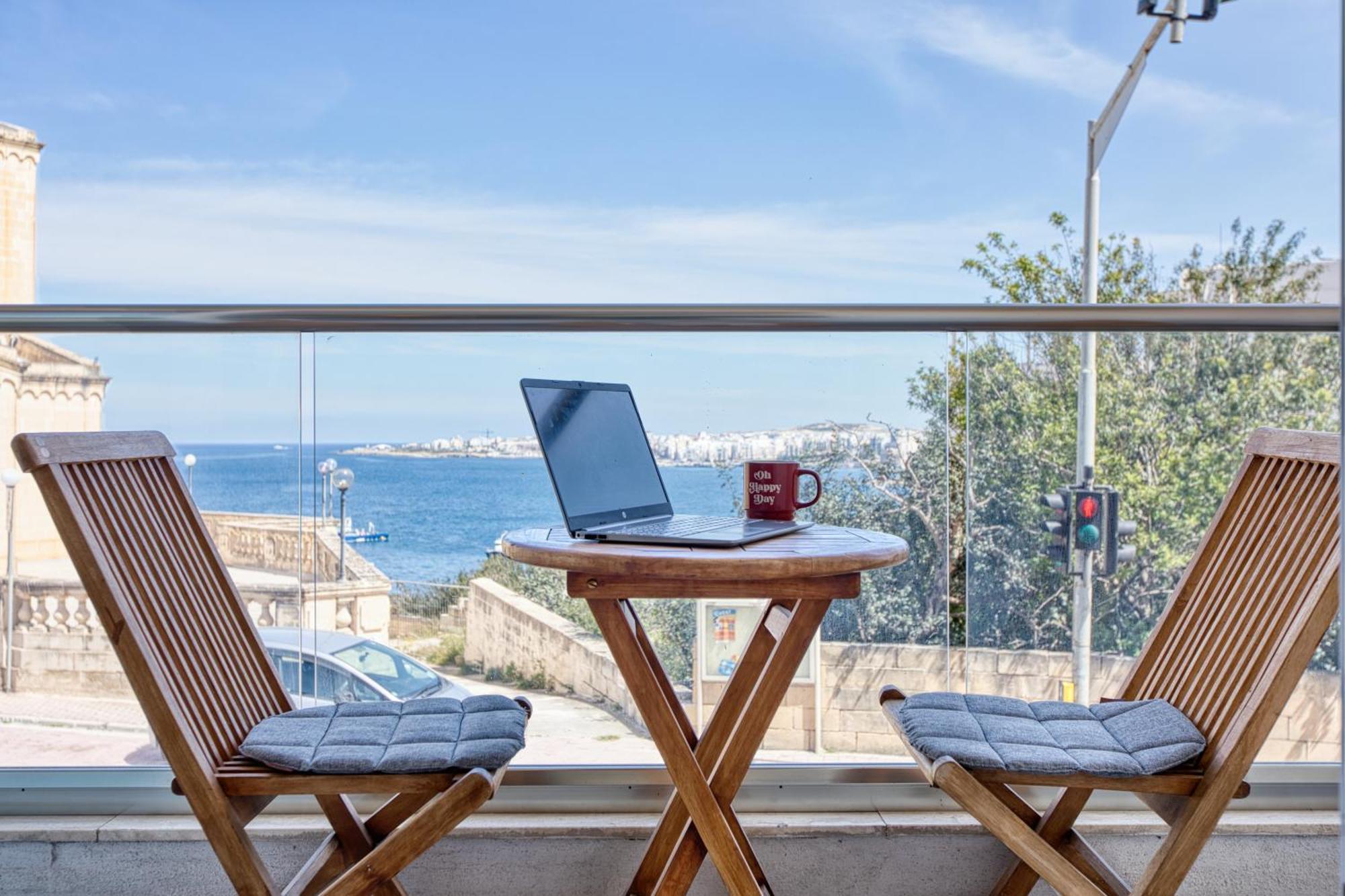 Blu Mar Sea View Apartments خليج سانت بول المظهر الخارجي الصورة
