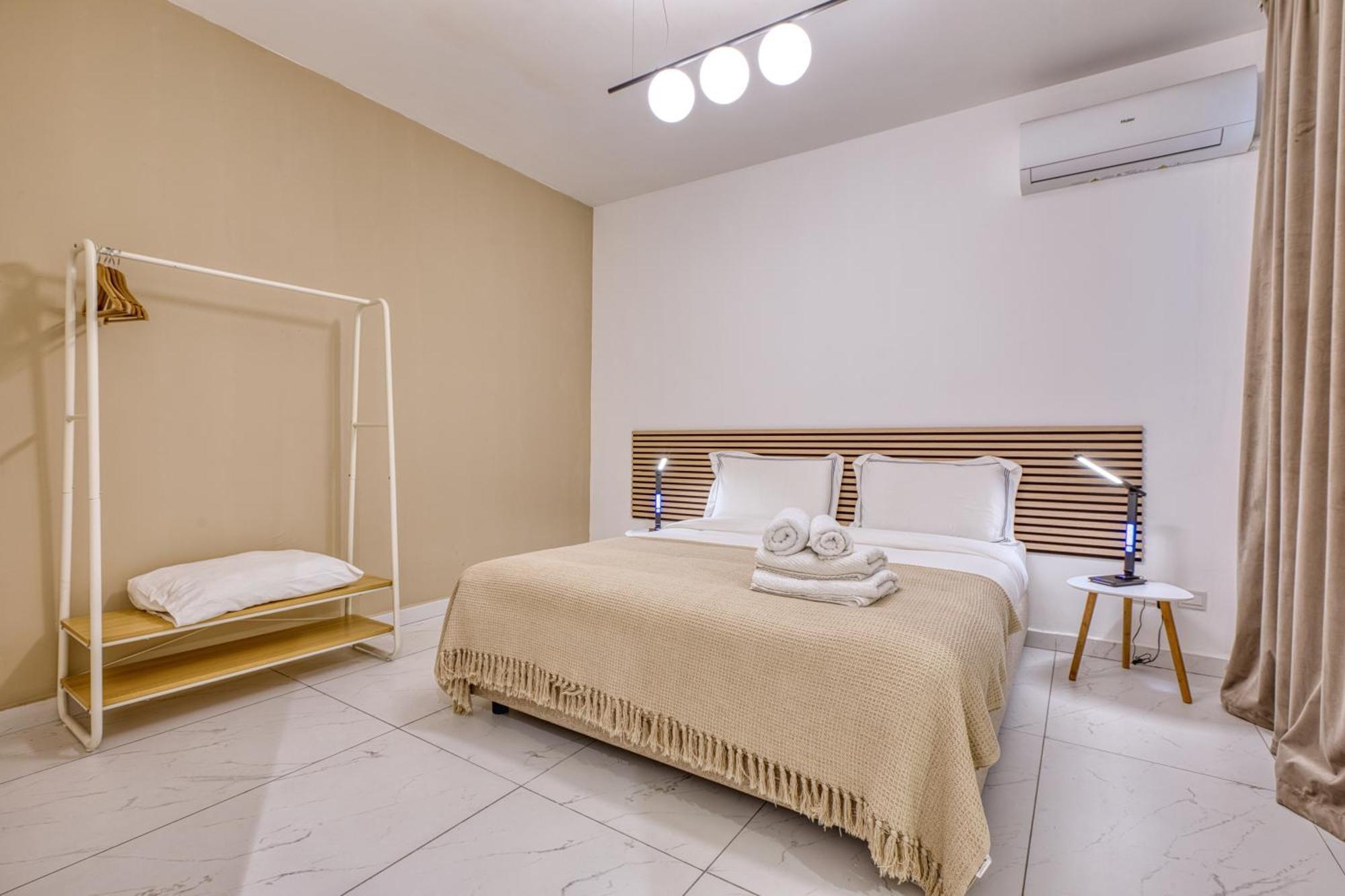 Blu Mar Sea View Apartments خليج سانت بول المظهر الخارجي الصورة