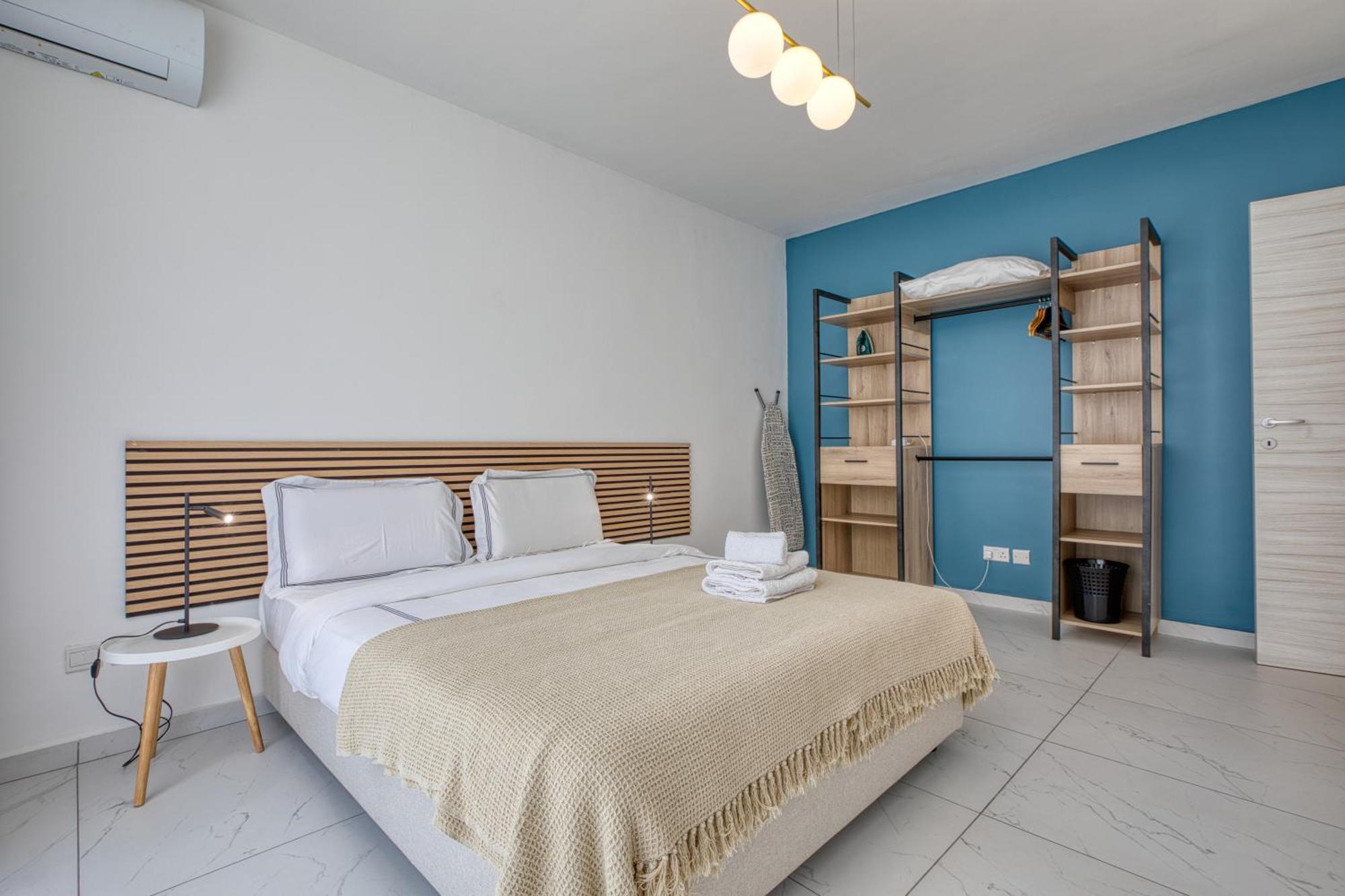 Blu Mar Sea View Apartments خليج سانت بول المظهر الخارجي الصورة