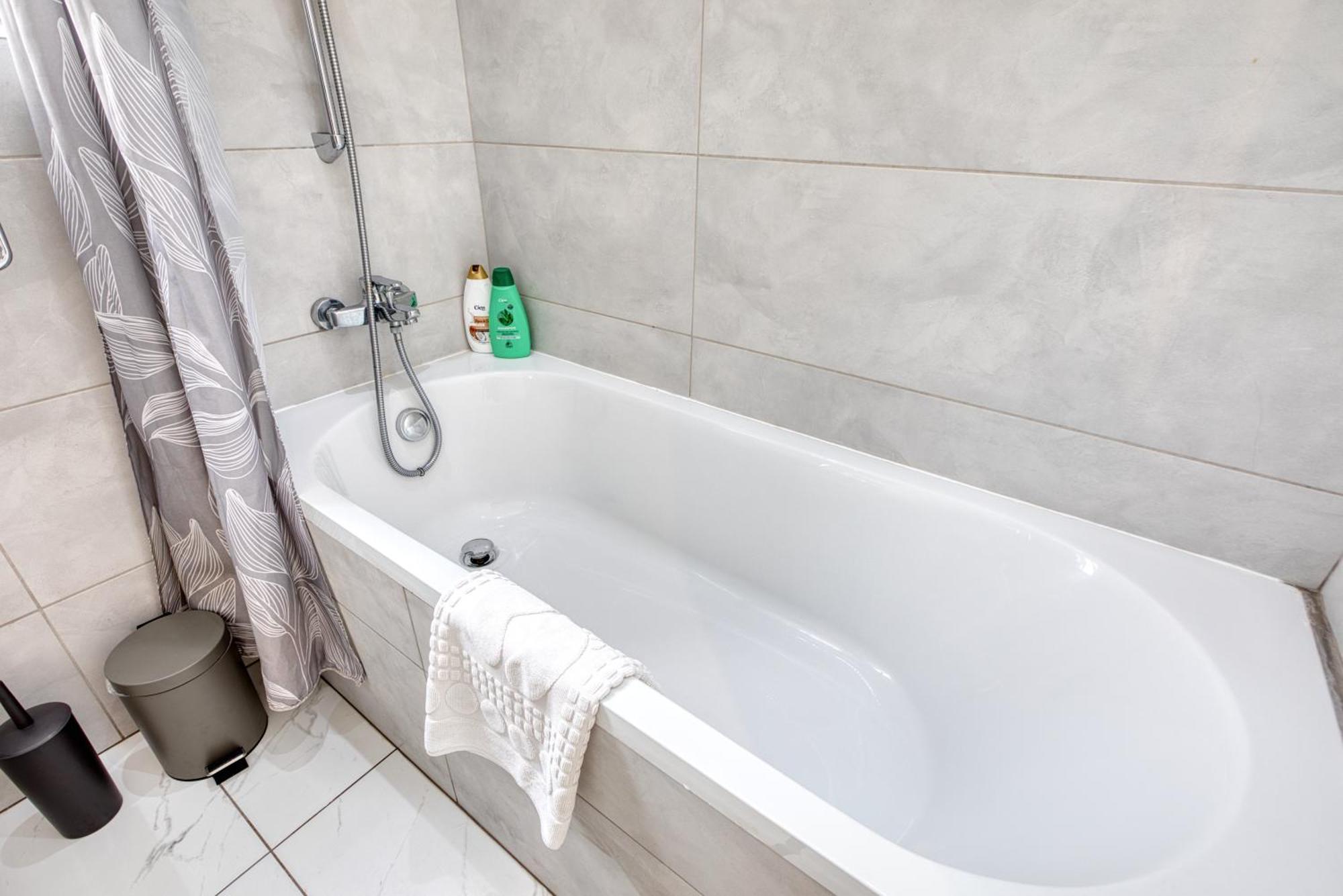 Blu Mar Sea View Apartments خليج سانت بول المظهر الخارجي الصورة