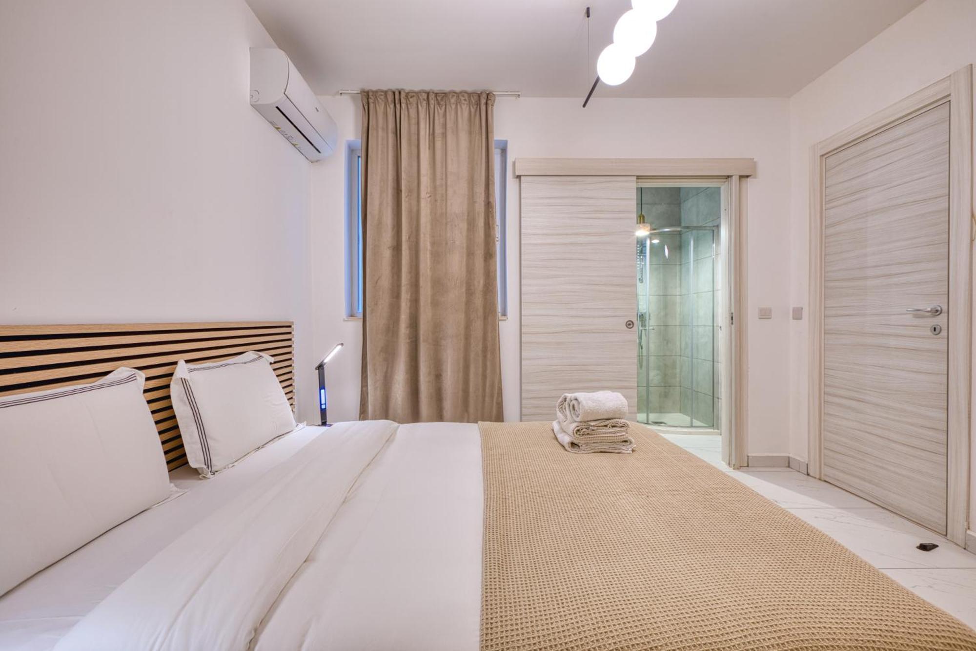 Blu Mar Sea View Apartments خليج سانت بول المظهر الخارجي الصورة