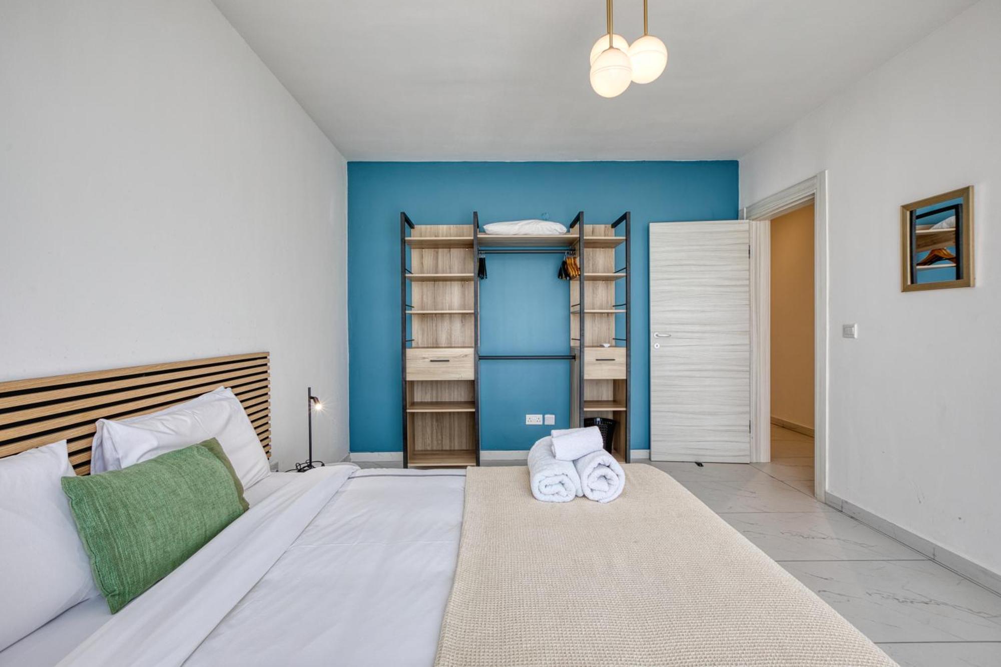 Blu Mar Sea View Apartments خليج سانت بول المظهر الخارجي الصورة